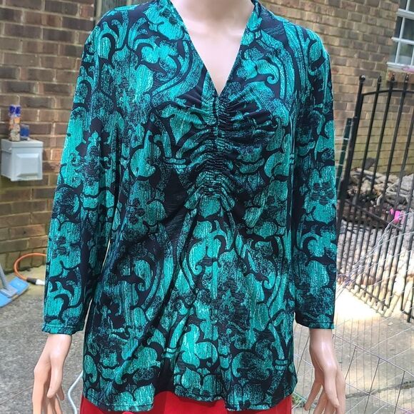 Alfani Emerald Green & Black Floral Ruched V-Neckline Long Sleeve Blouse - Picture 3 of 10